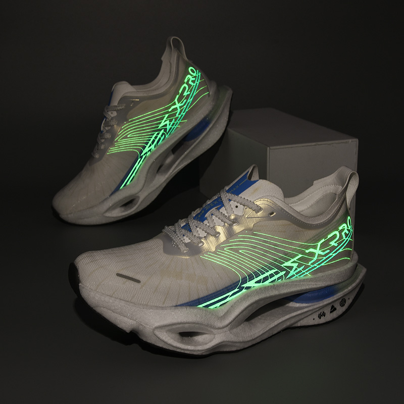 Buty do biegania z włókna węgl – Ultragear Running recenzja i cena